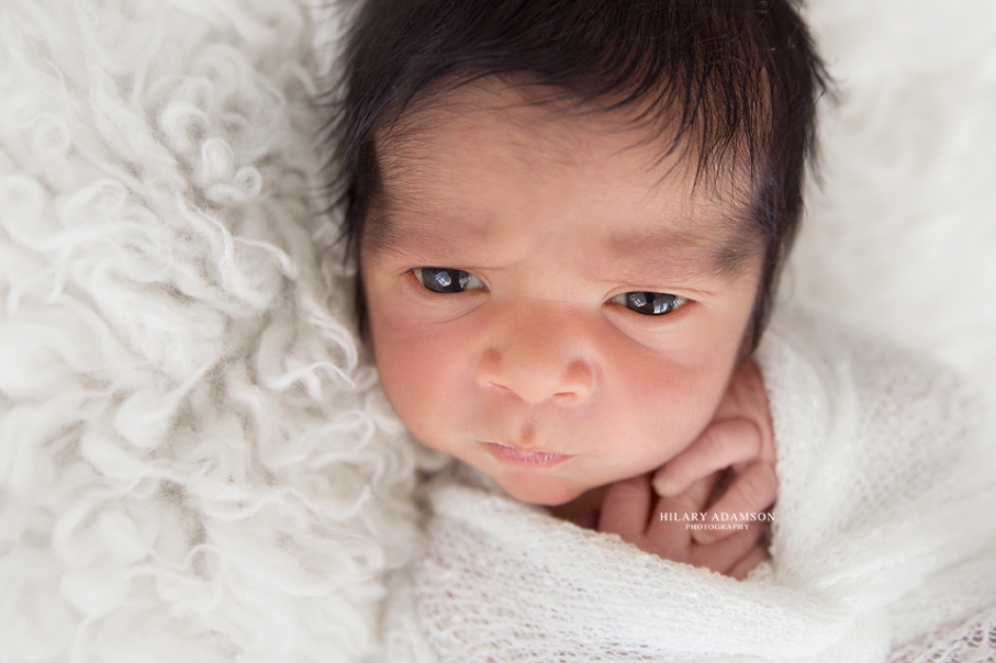 If you are expecting or are a parent with a brand new baby and looking for a <b>...</b> - W8A6807-hilary-adamson-newborn-photographer(pp_w907_h604)